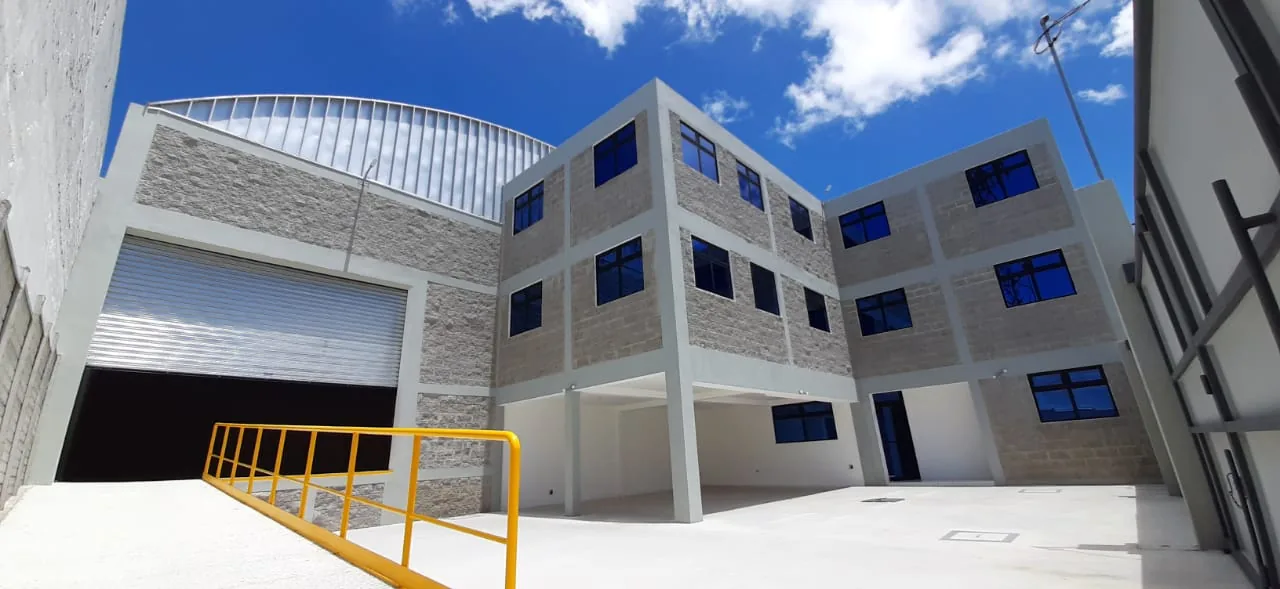 Edificio - foto 1
