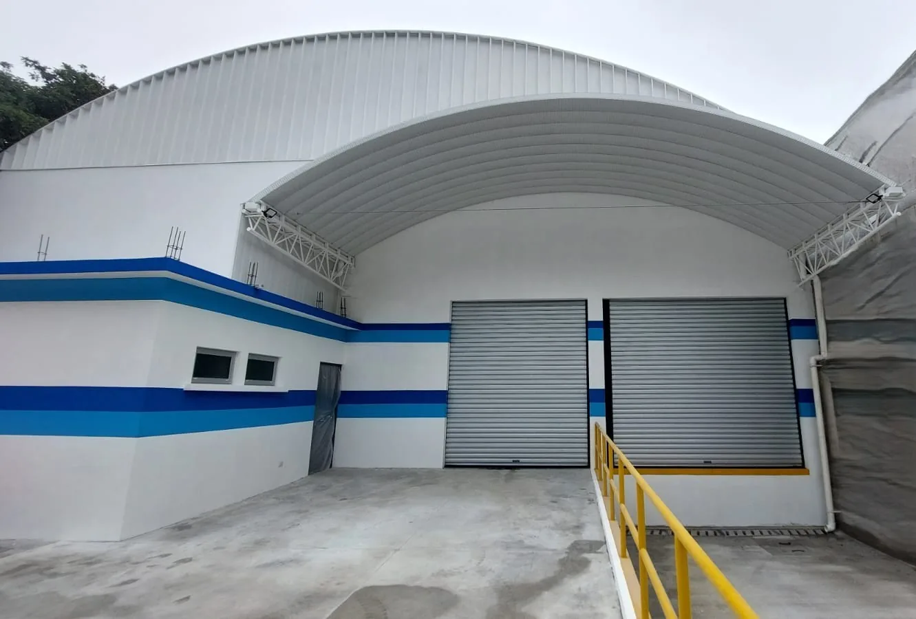 Complejo de bodegas - foto 1